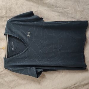 Under armor blue heat gear short sleeve top XL